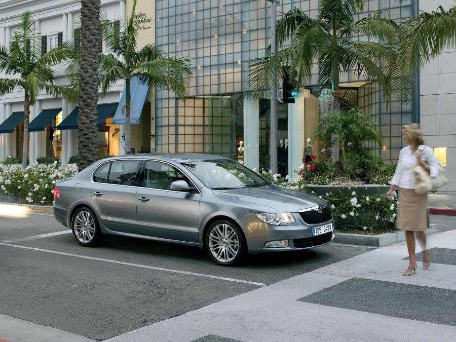  Skoda Superb 2008 года  (фото 49 из 131)